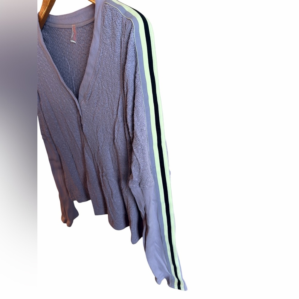 FP Movement Recovery Layer Top Size Large Purple Long Sleeve Henley Detail NEW - Picture 6 of 13
